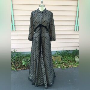 VINTAGE HOSTESS GOWN BLACK POLKA DOT 1940’s 1950’s LINED WITCH GOTH ODDITIES